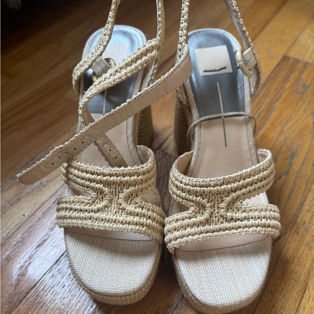 Elegant Tan Woven Women's Sandals